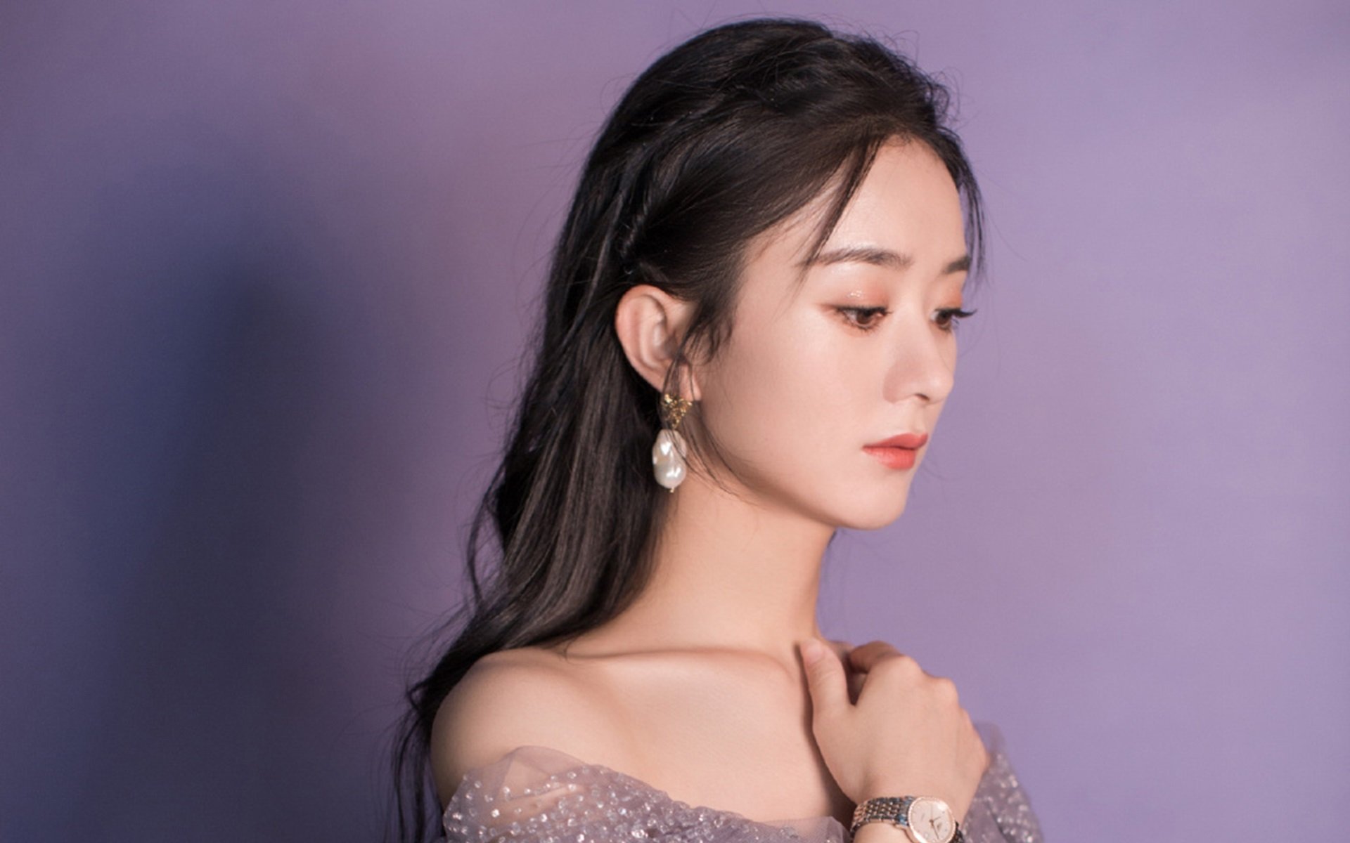 陈佳极速入水领跑蝶泳决赛，游泳陈佳