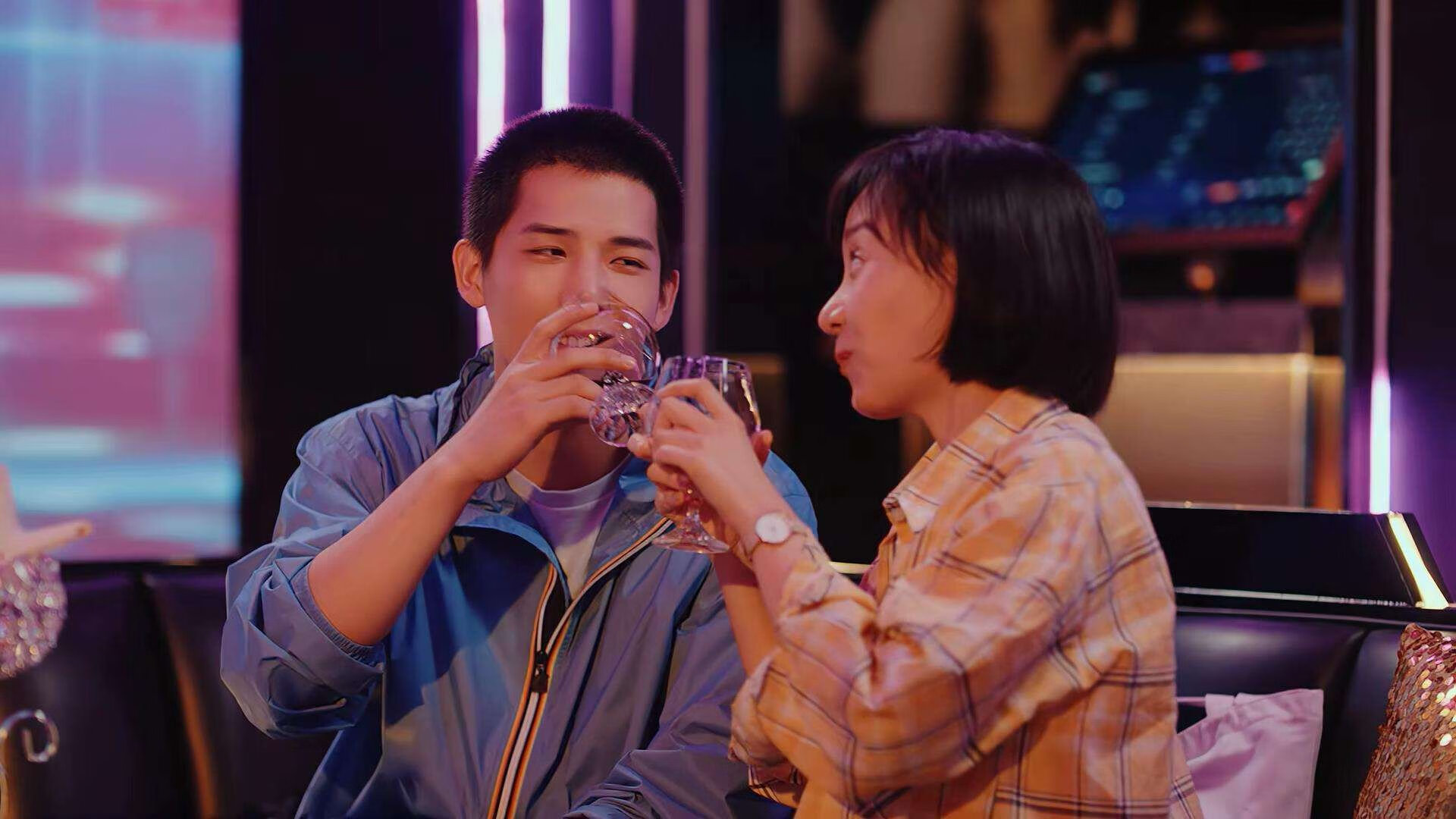 青少年篮球训练营注重体能技巧结合促进综合能力提升，青少年篮球训练内容