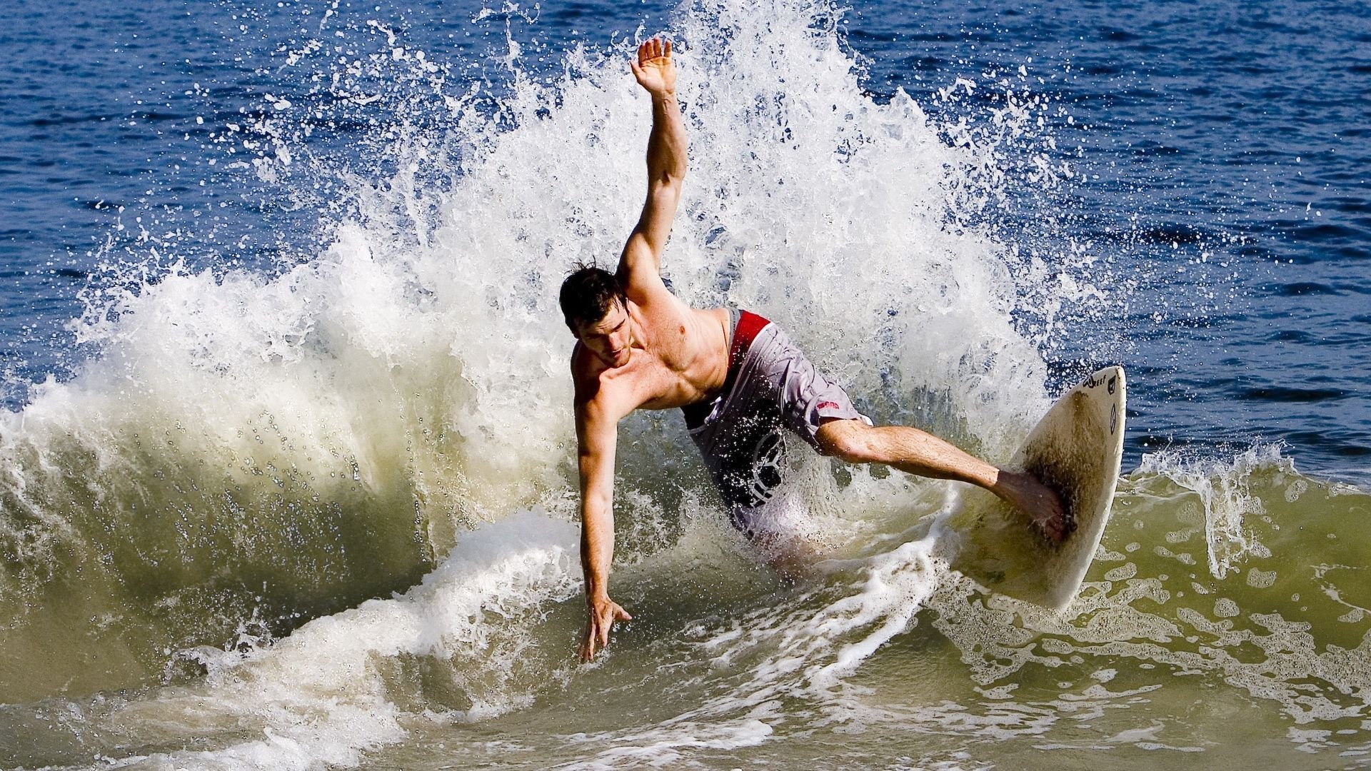 开云体育官方-_新赛制亮点：快速节奏引领比赛新风尚_，节奏感强的比赛歌曲